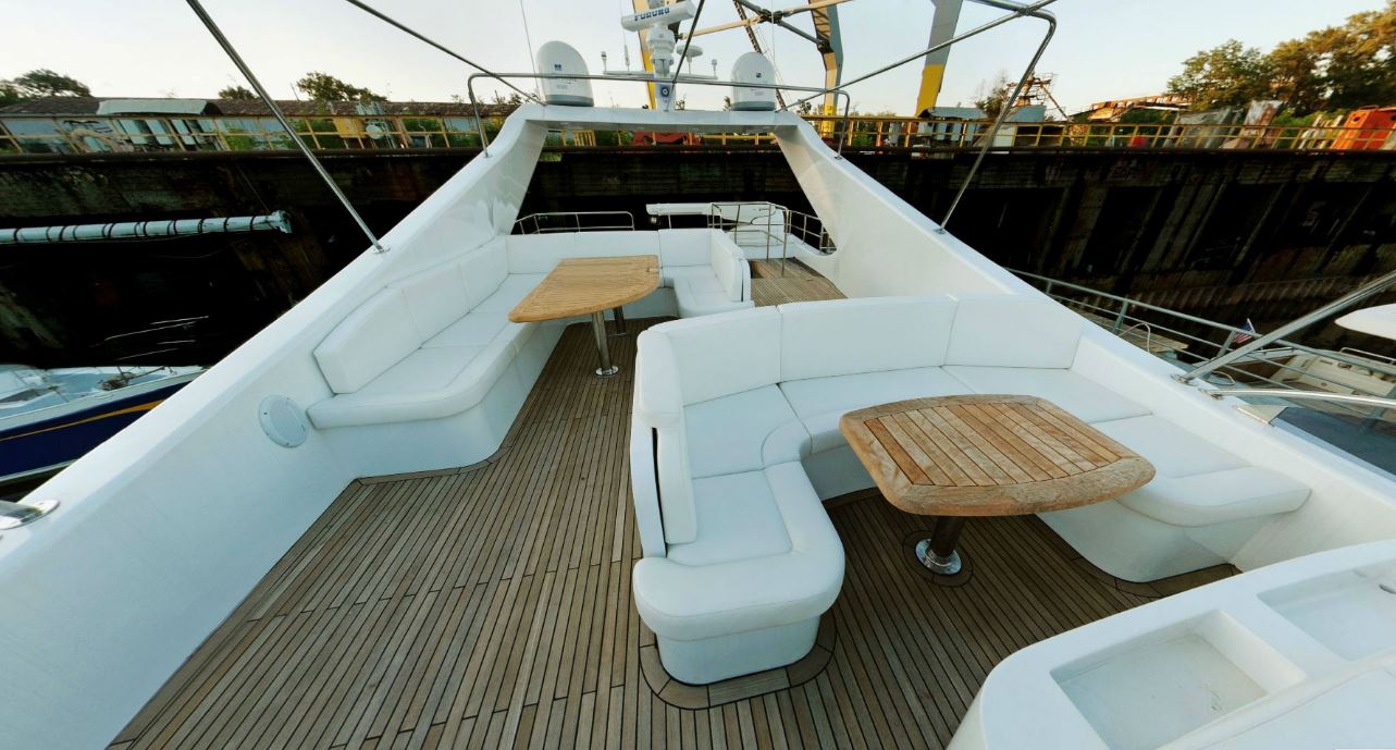 Natali (Luxury Yacht)